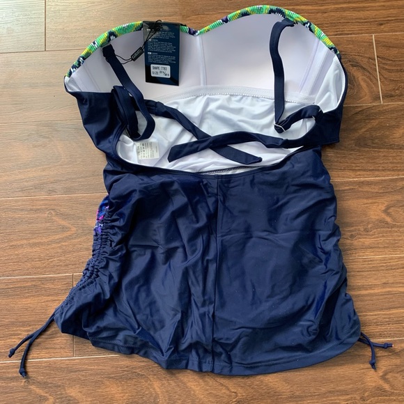 Swimwear / Bathing suit - Picture 2 of 4